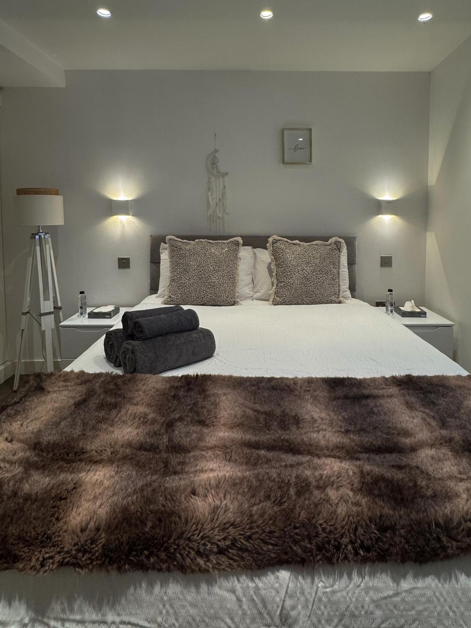 Mayfair 2 Beds Flat Near Bond Street, Opposite Selfridges On Oxford Street لندن المظهر الخارجي الصورة